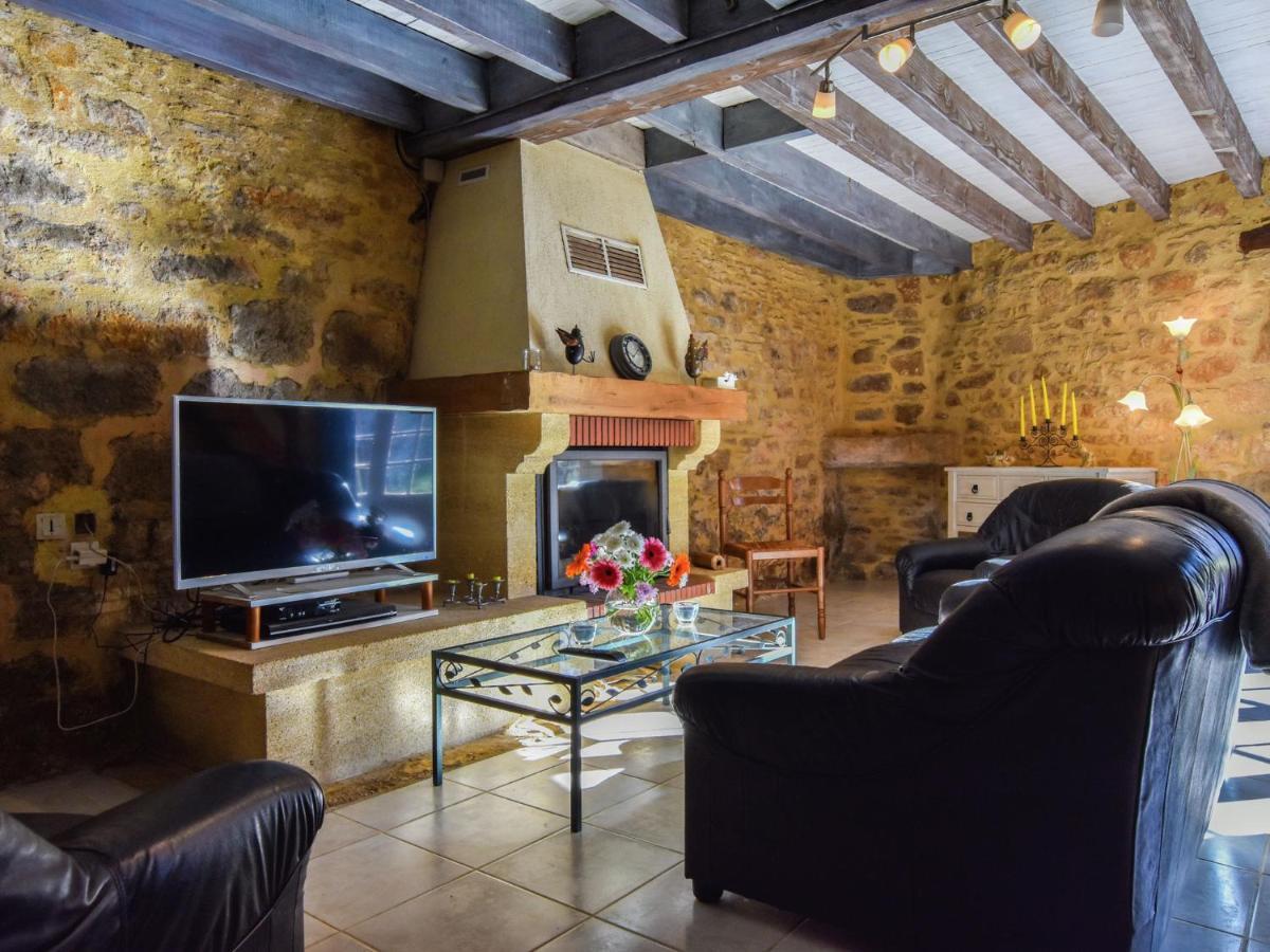 Cosy Holiday Home In Lantheuil With Garden Villefranche-du-Perigord Экстерьер фото