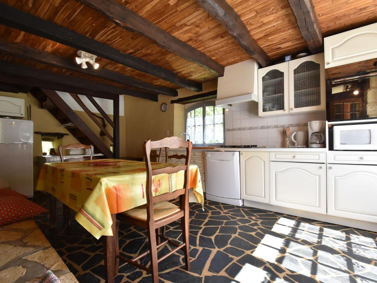 Cosy Holiday Home In Lantheuil With Garden Villefranche-du-Perigord Экстерьер фото