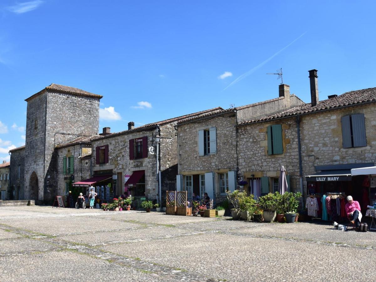 Cosy Holiday Home In Lantheuil With Garden Villefranche-du-Perigord Экстерьер фото