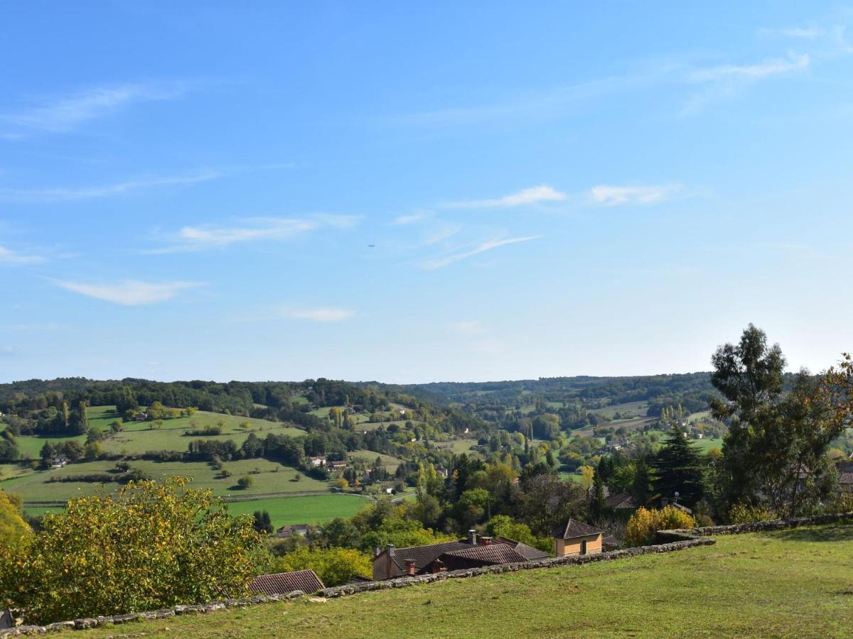 Cosy Holiday Home In Lantheuil With Garden Villefranche-du-Perigord Экстерьер фото