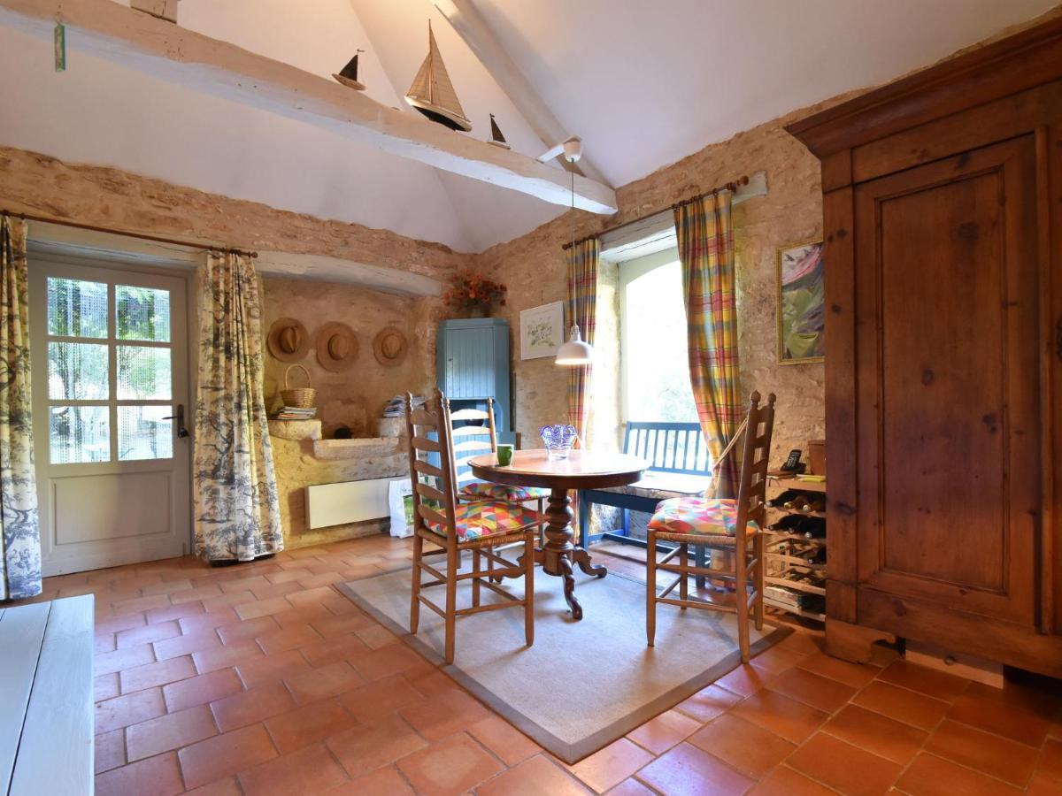 Cosy Holiday Home In Lantheuil With Garden Villefranche-du-Perigord Экстерьер фото