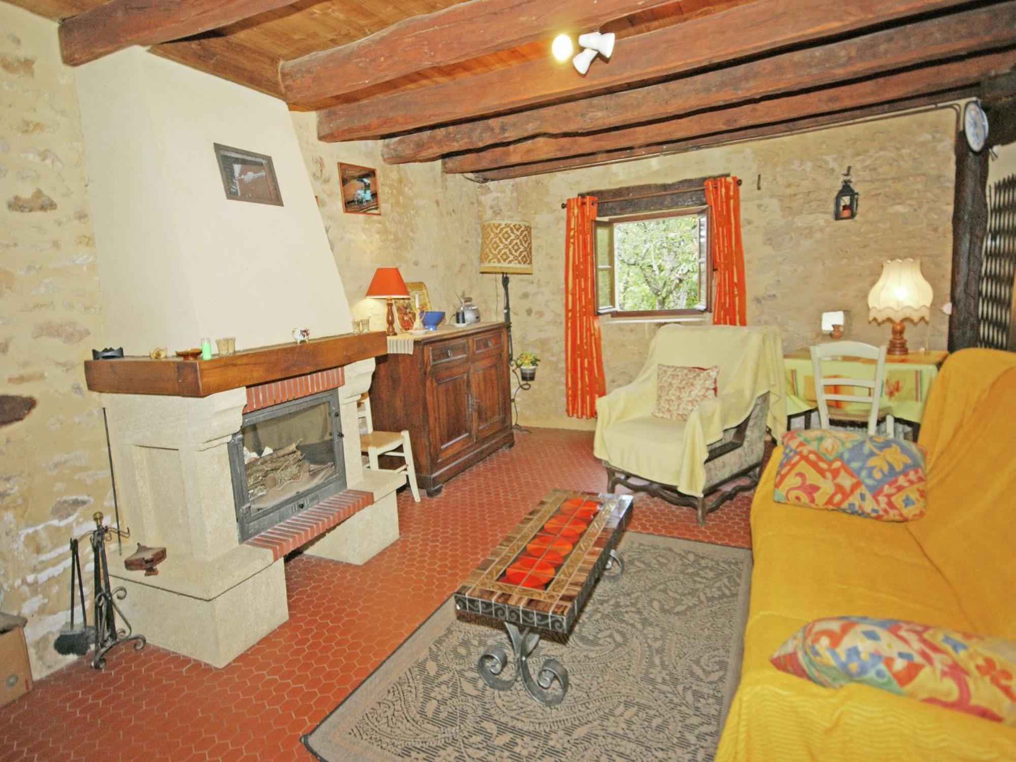 Cosy Holiday Home In Lantheuil With Garden Villefranche-du-Perigord Экстерьер фото